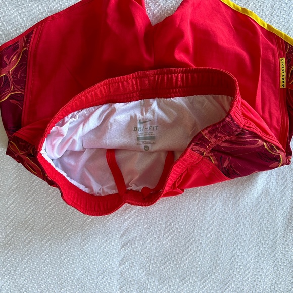 Nike Athletic Short, Size XS, Red - Picture 5 of 7